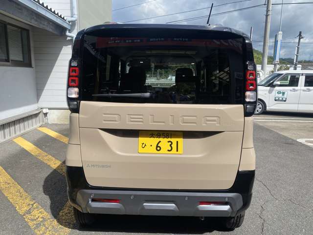 Mitsubishi Delica Mini 6