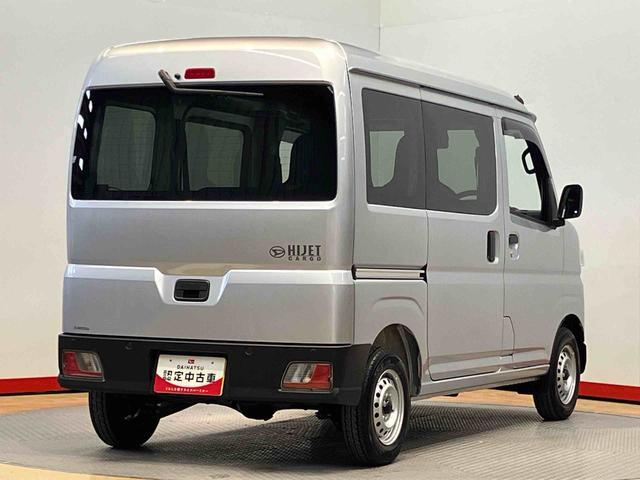 Daihatsu Hijet Cargo 2