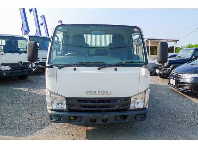 Isuzu Elf 3