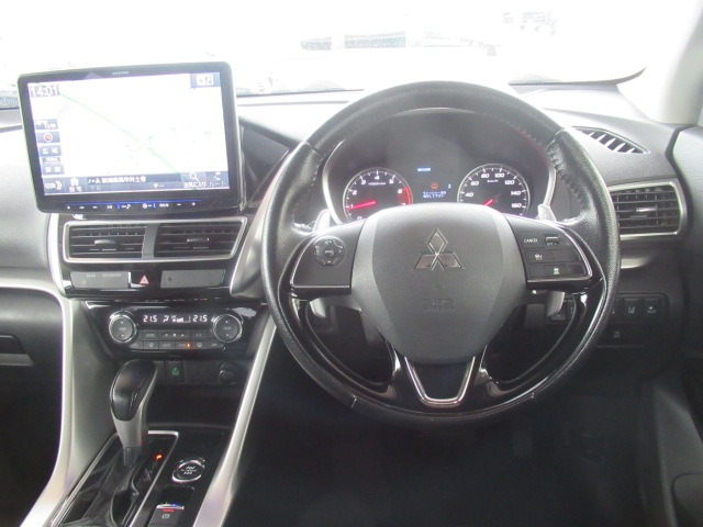 Mitsubishi Eclipse Cross 11