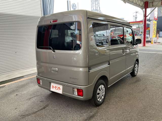 Suzuki Every 8