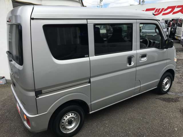 Suzuki Every 8