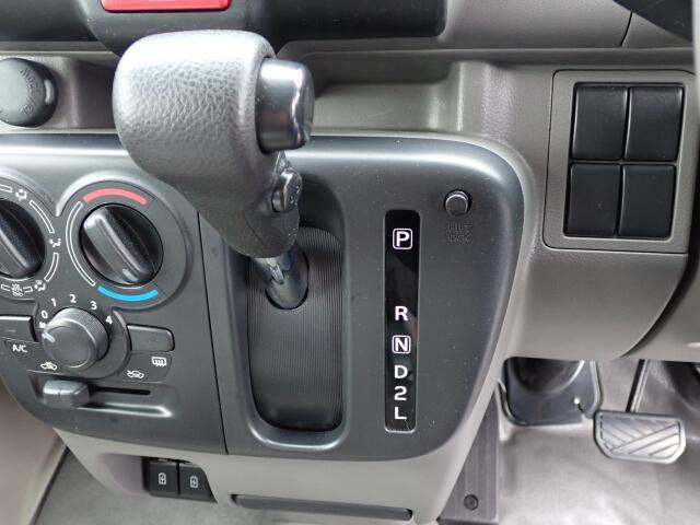 Suzuki Every 12