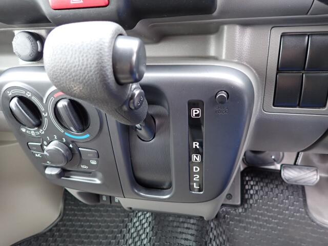 Suzuki Every 12