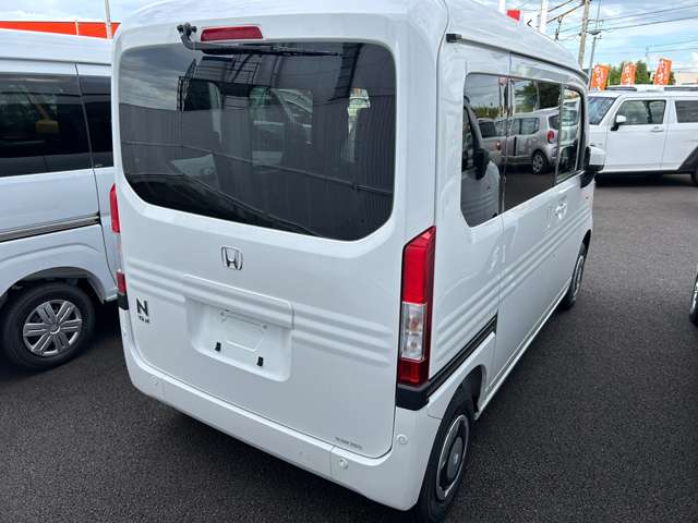 Honda N-VAN 8