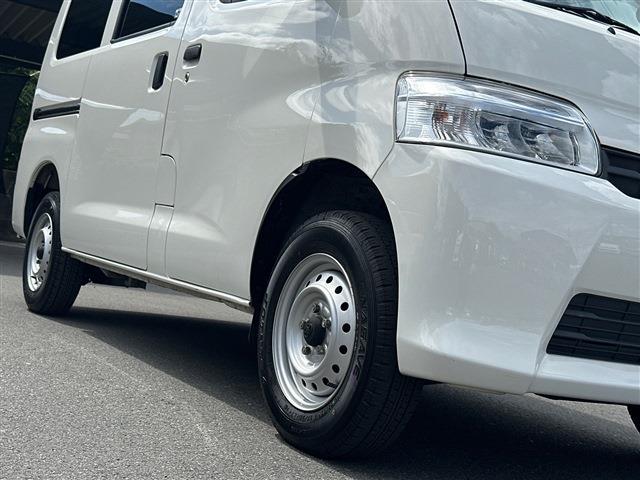 Toyota Town Ace Van 12