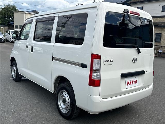 Toyota Town Ace Van 7