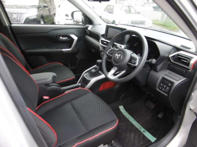 Toyota Raize 6