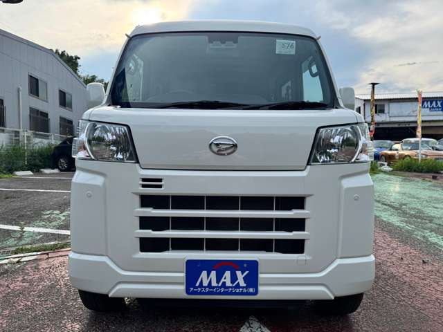Daihatsu Hijet Cargo 4