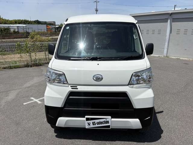 Daihatsu Hijet Cargo 8