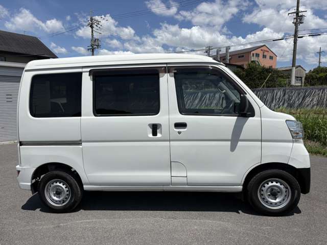 Daihatsu Hijet Cargo 10