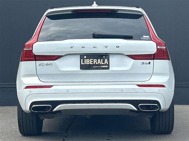 Volvo XC60 8
