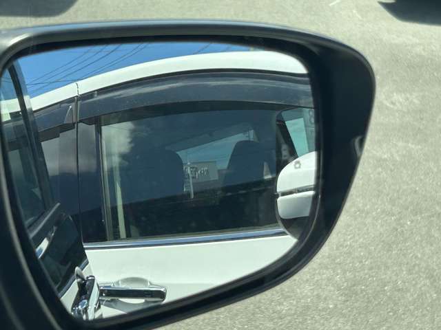 Nissan Serena 6
