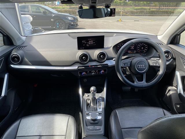 Audi Q2 4