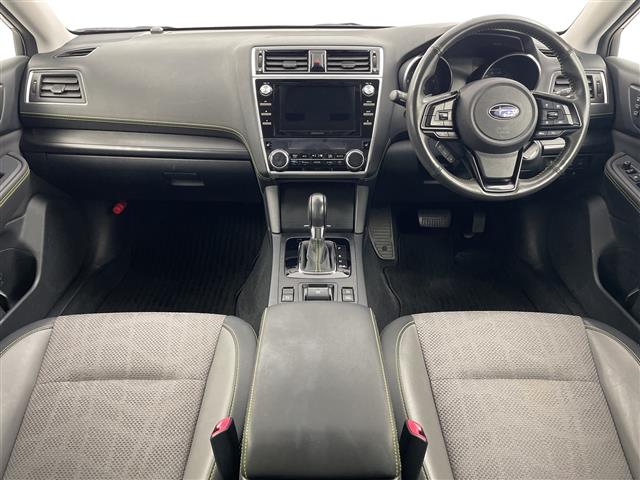 Subaru Legacy Outback 6
