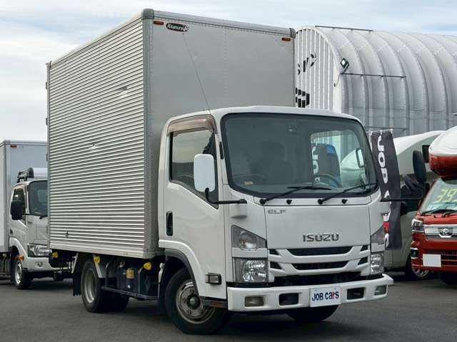 Isuzu Elf 6