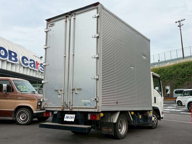 Isuzu Elf 9