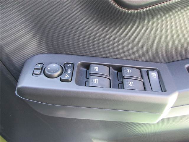 Daihatsu Taft 12