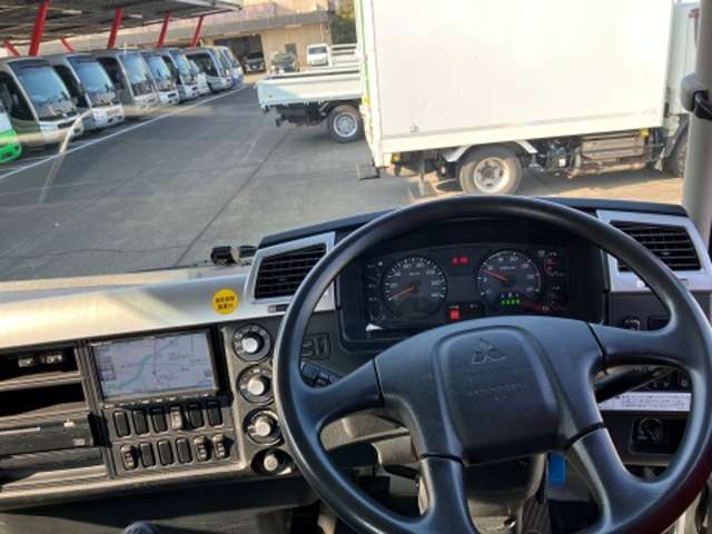 Mitsubishi Fuso Fighter 11