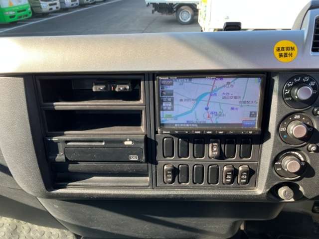 Mitsubishi Fuso Fighter 12