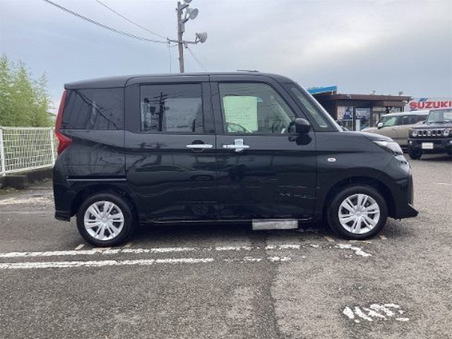 Toyota Roomy 12