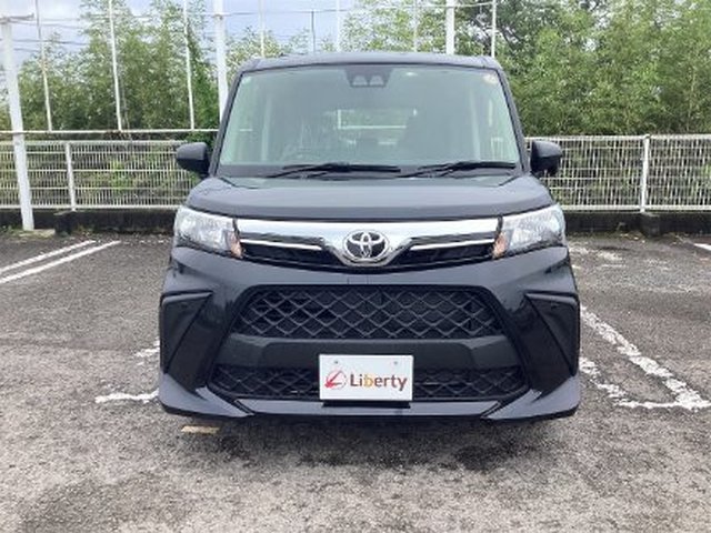 Toyota Roomy 10