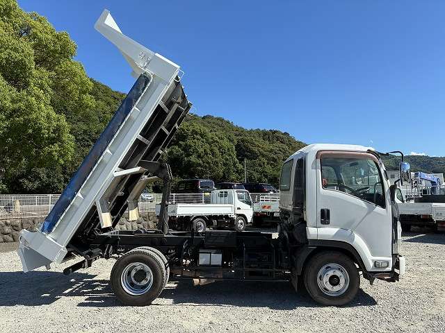 Isuzu Forward 5