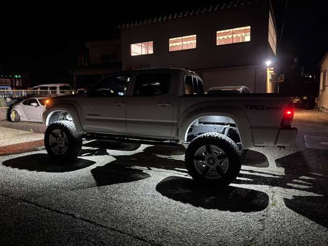 Toyota Tacoma 4