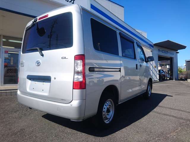Toyota Town Ace Van 4