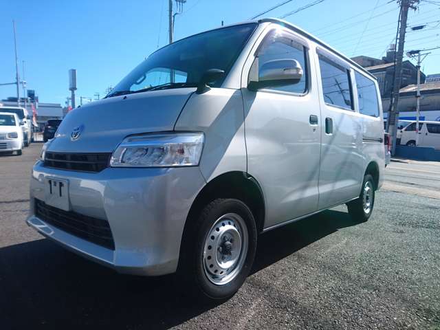 Toyota Town Ace Van 5
