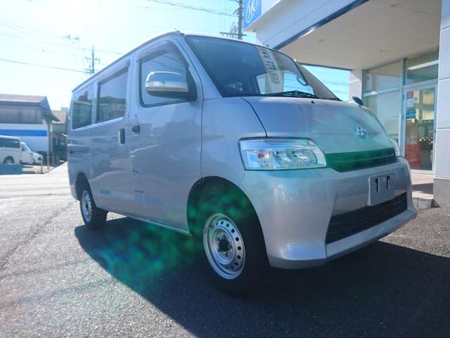 Toyota Town Ace Van 10