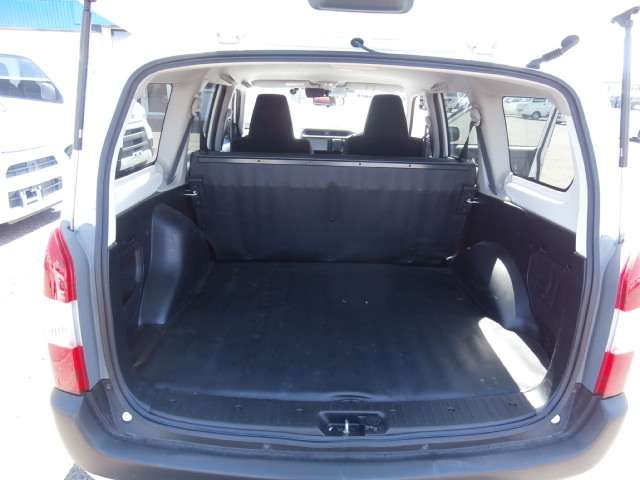 Mazda Familia Van 11