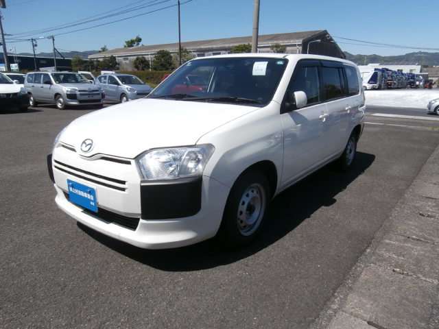 Mazda Familia Van 8