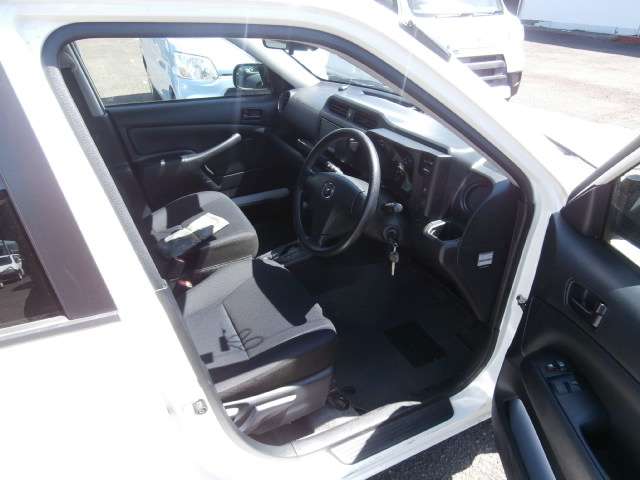 Mazda Familia Van 9