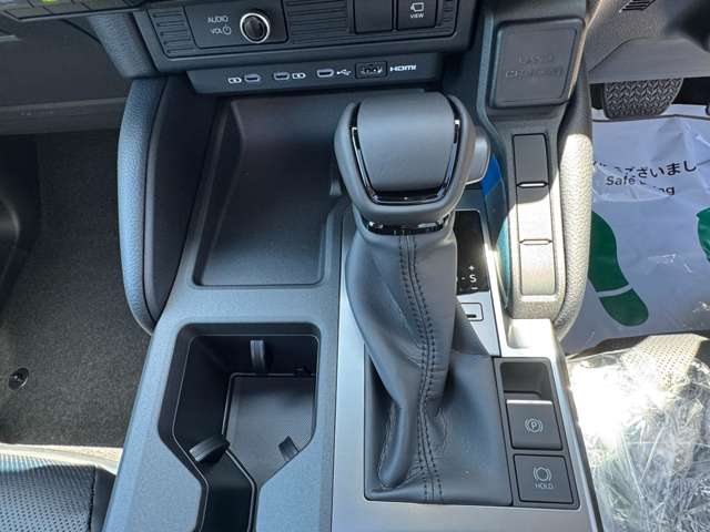 Toyota Land Cruiser 250 6