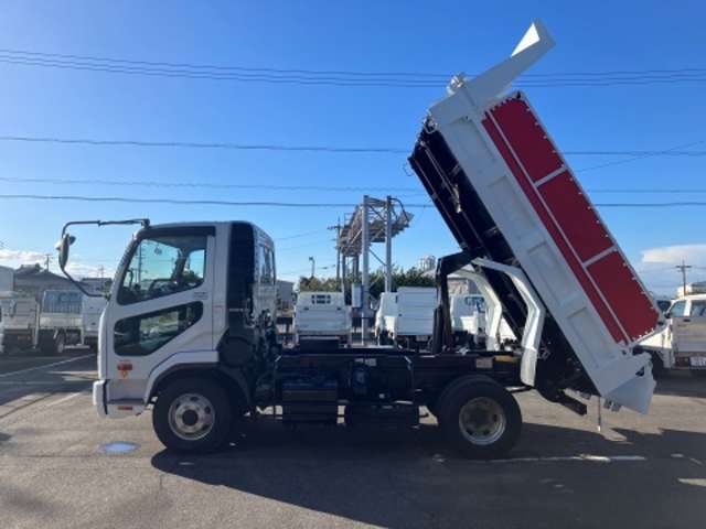Mitsubishi Fuso Fighter 6