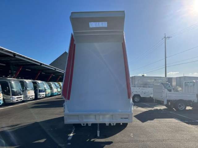 Mitsubishi Fuso Fighter 7