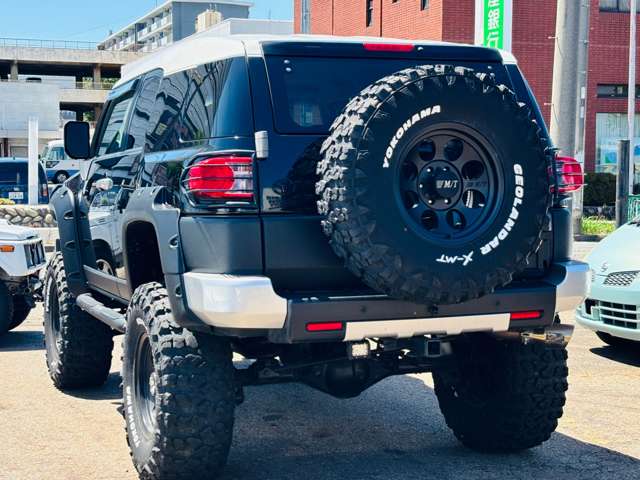 Toyota FJ Cruiser 11