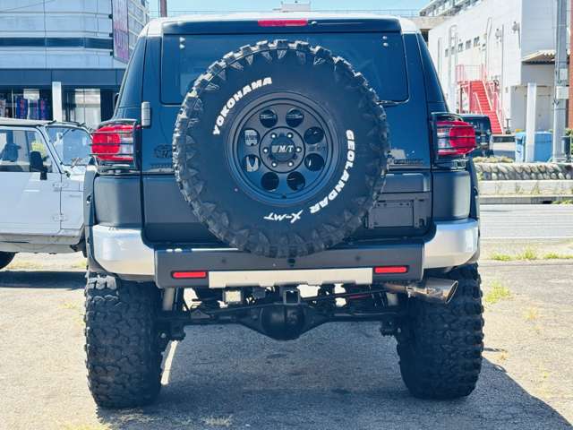 Toyota FJ Cruiser 12