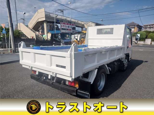 Isuzu Elf 13