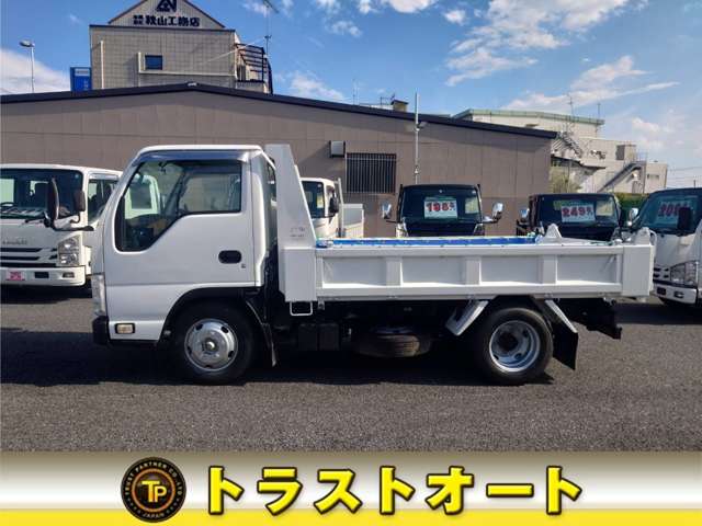 Isuzu Elf 10