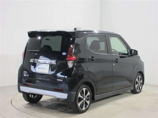 Mitsubishi eK X 2