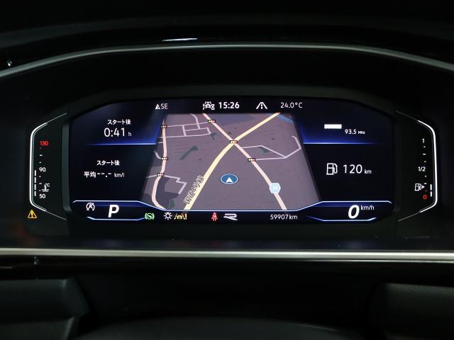 Volkswagen T-Roc 11