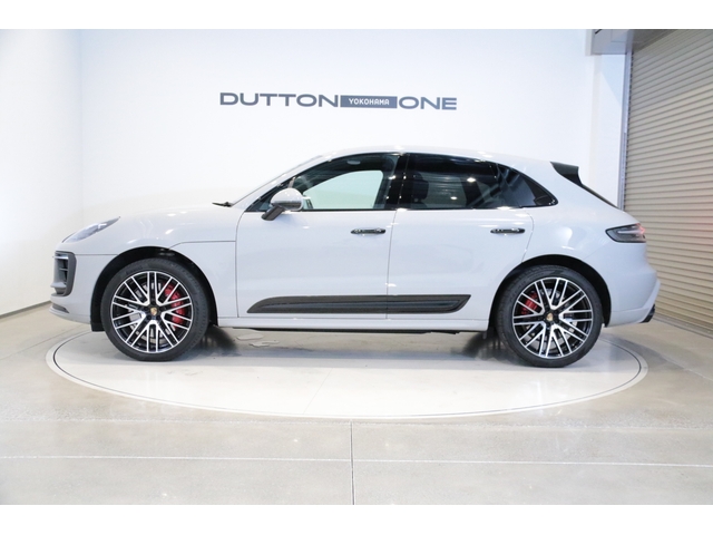 Porsche Macan 8