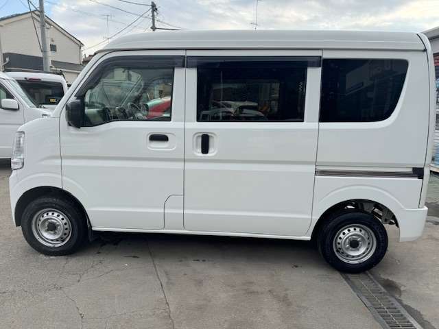 Nissan NV100 Clipper 5
