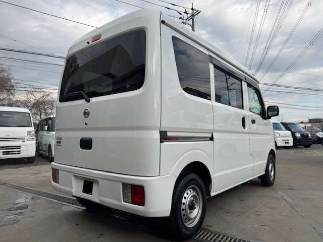 Nissan NV100 Clipper 8