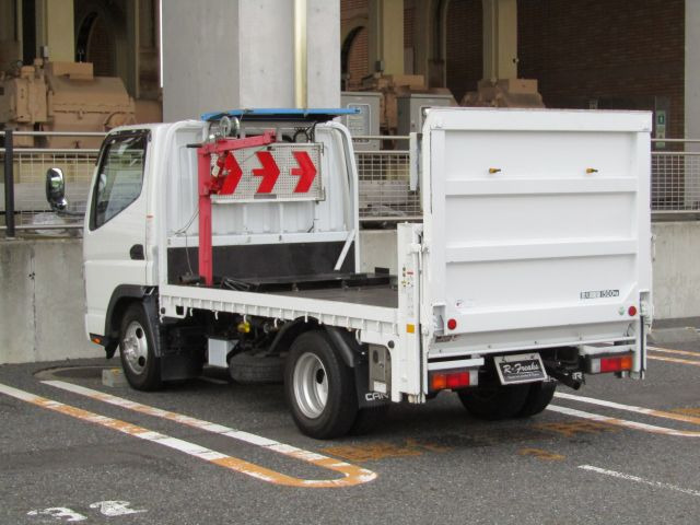 Mitsubishi Fuso Canter Guts 2