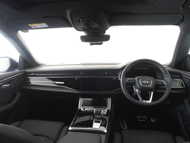 Audi SQ8 6