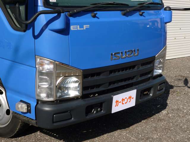 Isuzu Elf 4