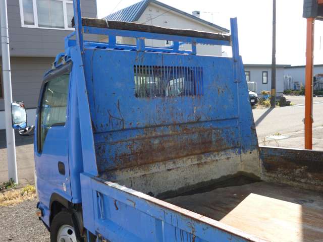 Isuzu Elf 9